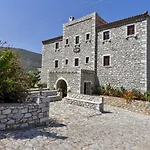 Itilo Traditional 4* Néon Oítilon