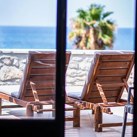 Itilo Traditional Hotel 4*