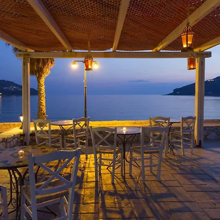 Itilo Traditional 4* Néon Oítilon