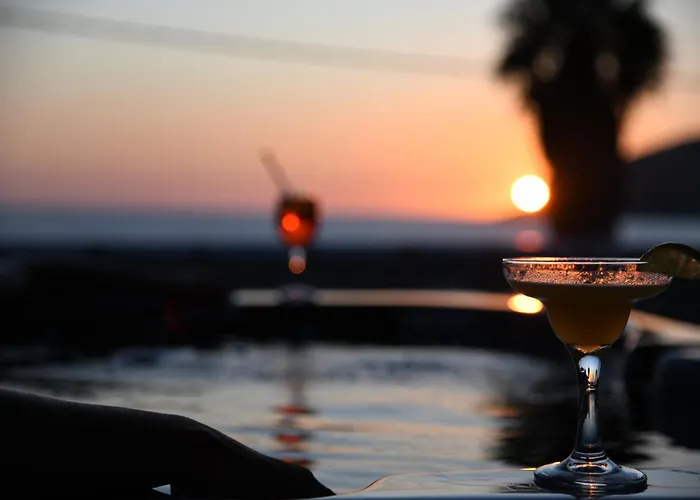 Itilo Traditional 4* Néon Oítilon