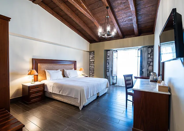 Itilo Traditional Hotel Néon Oítilon