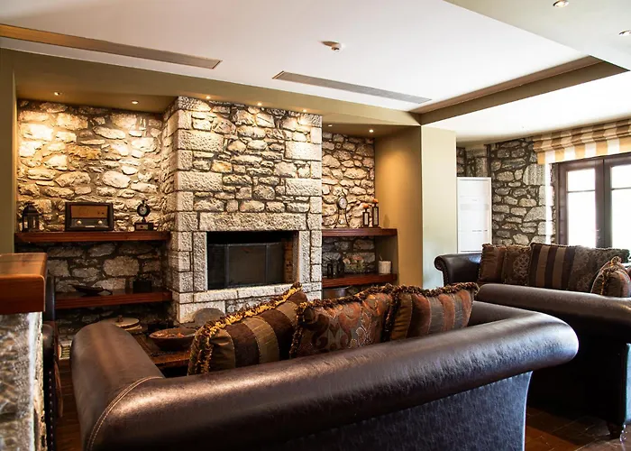 Itilo Traditional Hotel Néon Oítilon