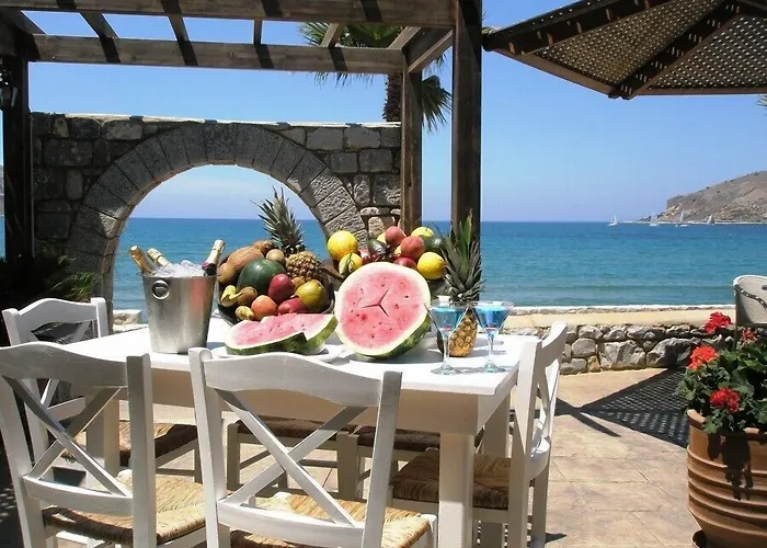 Itilo Traditional Hotel 4*