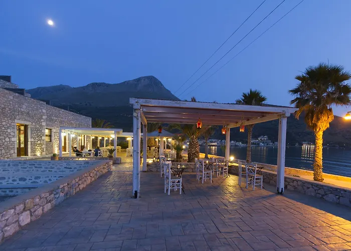 Itilo Traditional Hotel 4*