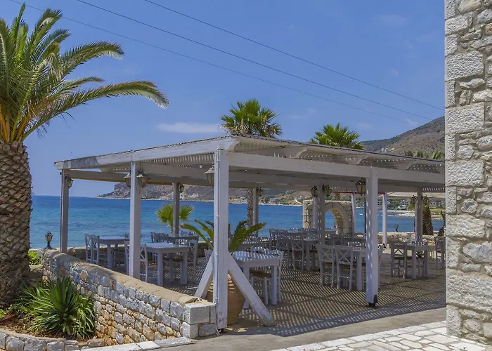 Itilo Traditional Hotel