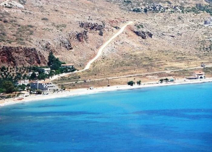 Hotel Itilo Traditional Néon Oítilon