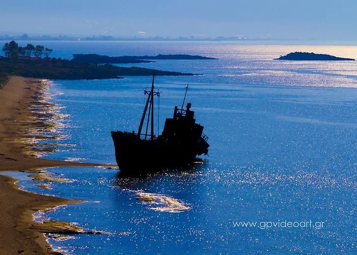 Itilo Traditional 4* Néon Oítilon